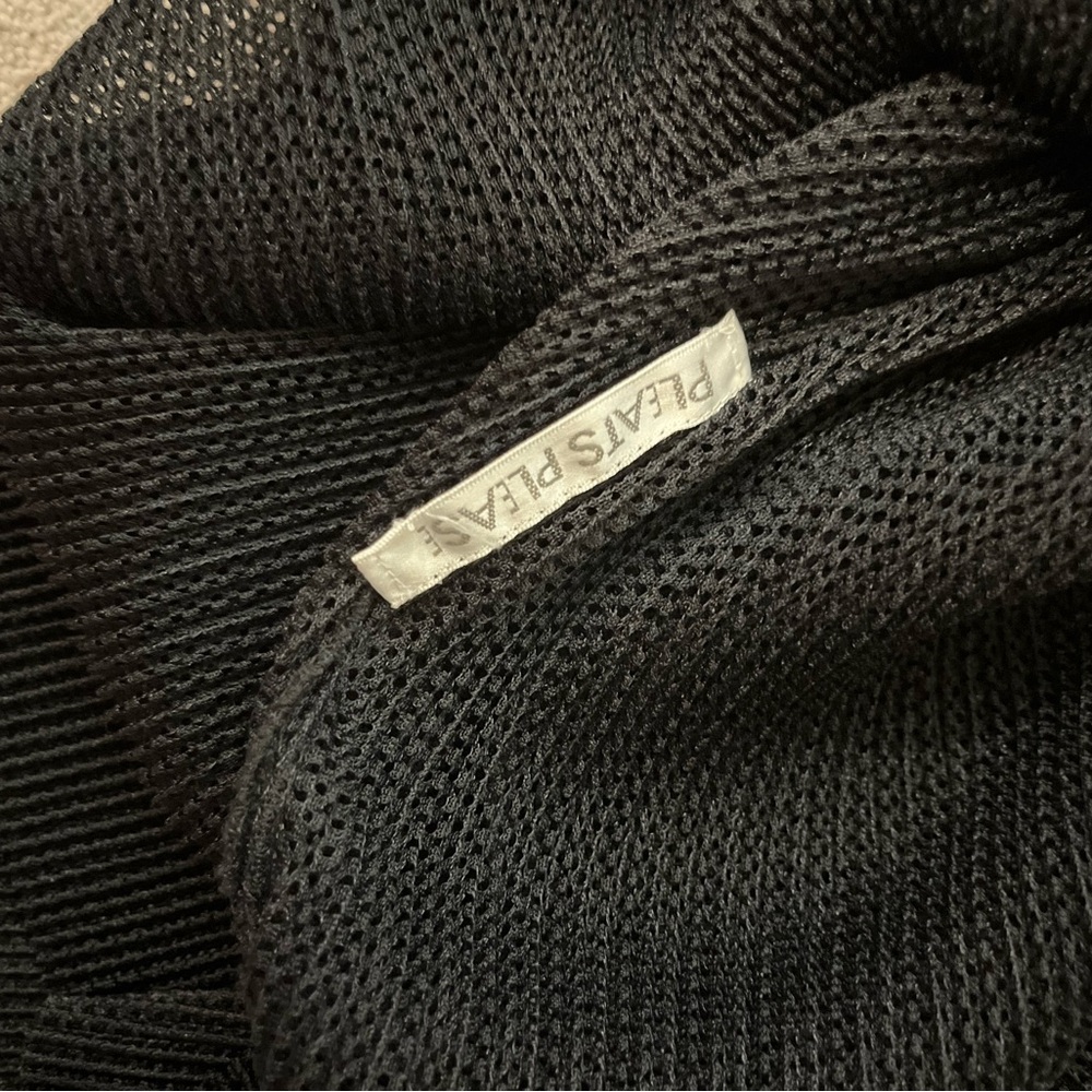 Issey Miyake Pleats Please mesh t-shirt - Picture 4 of 4